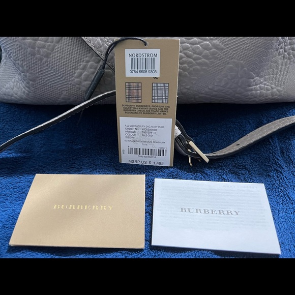 Authentic BURBERRY Dewsburry Convertible Tote Check Embossed Leather Medium Size - Picture 7 of 12
